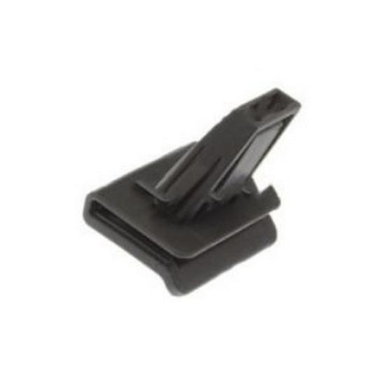 62224-JG000/62225-JG000: Front Bumper Bracket Clips for Renault, Nissan, and Venucia.