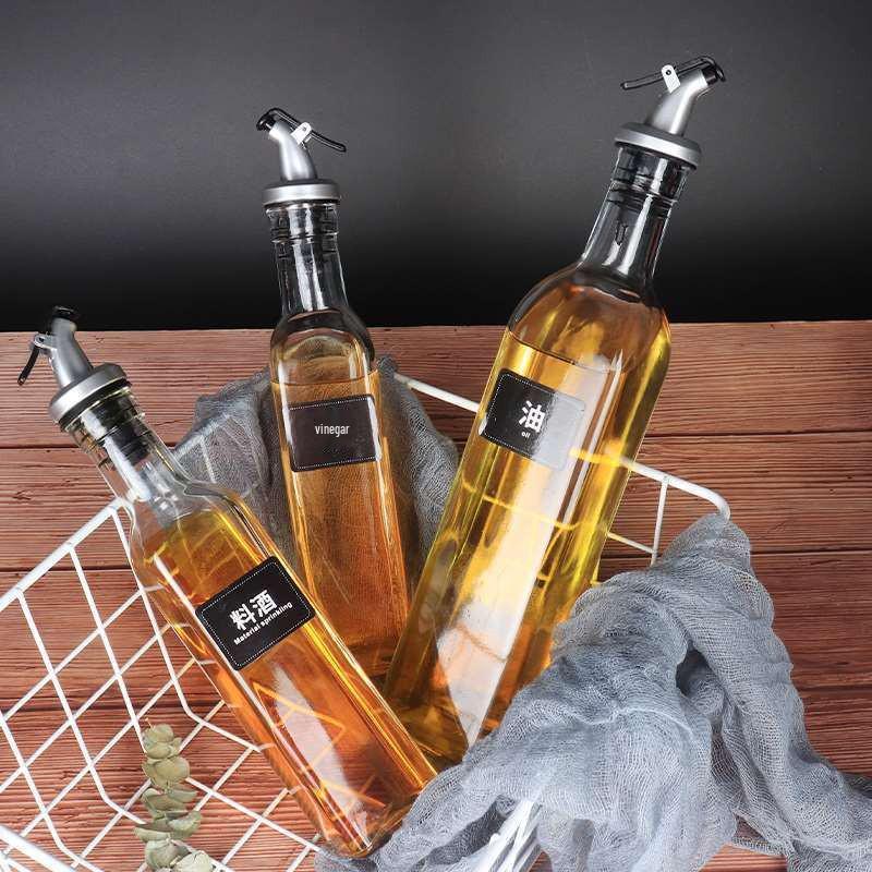 Sticlă de Sticlă Etanșă pentru Ulei și Oțet, Capacitate Mare, Tip Spray cu Presare, Ideală pentru Sos de Soia și Vin de Gătit.