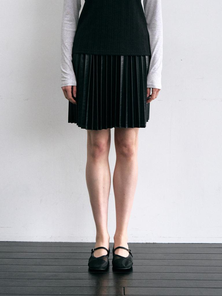 Iel Faux Leather Pleated Mini Skirt