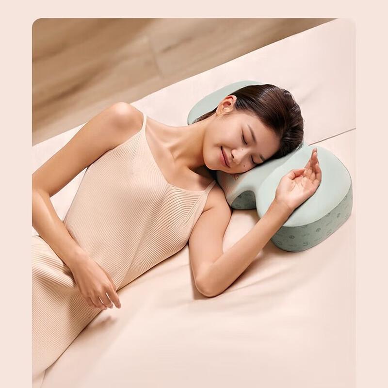 

SKG P1 Graphene Heated Cervical Massage Pillow