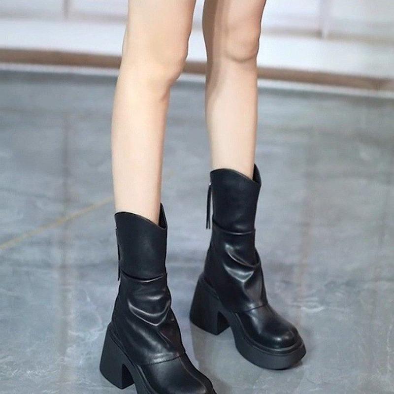 

Огромные красивые ботинки Мартина средней высоты с толстой подошвой, осенне-зимние, с присборенным голенищем, удобные ботинки Мартина на толстом высоком каблуке 40 чёрный