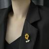 Exquisite Sunflower Corsage Brooch: High-End Women's Pin for Suits and Shirts - Unique, Stylish, and Cute Accessory