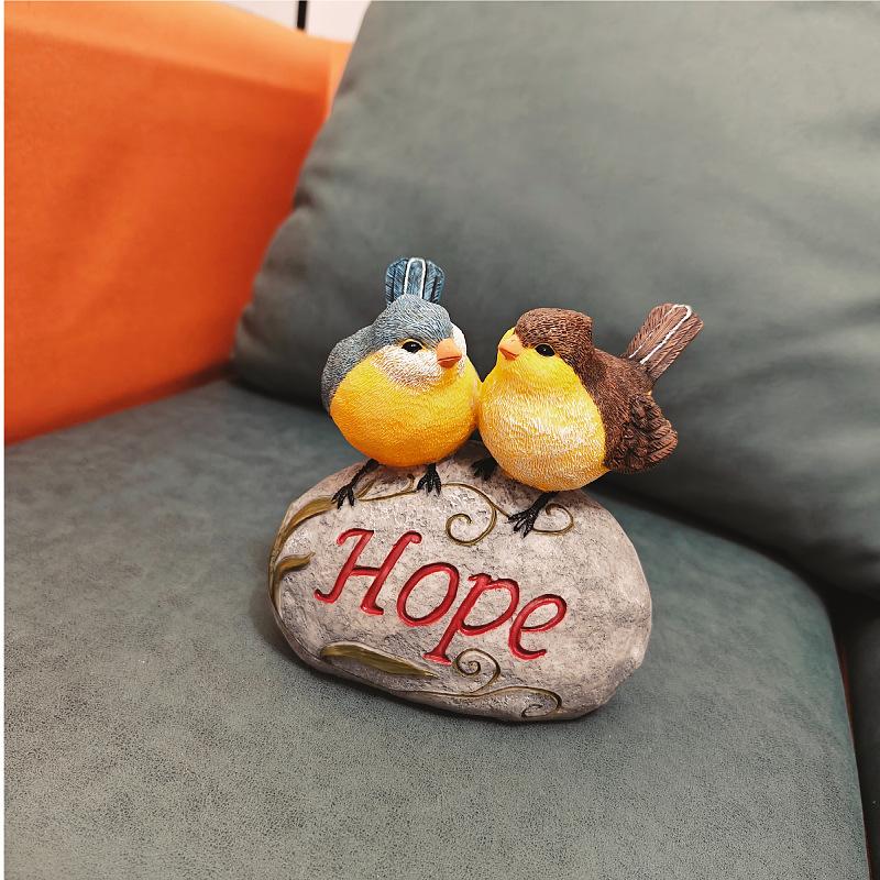 Bird Statue Garden Sculpture Decoration Simulation Stone Bird Living Room Desktop Decoration Creative Crafts