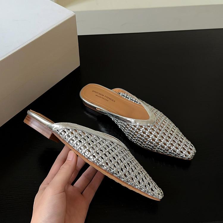 

European station 2025 summer new Internet celebrity pointed flat sandals ins lazy half drag fairy wind bag head muller shoes 35 срібний