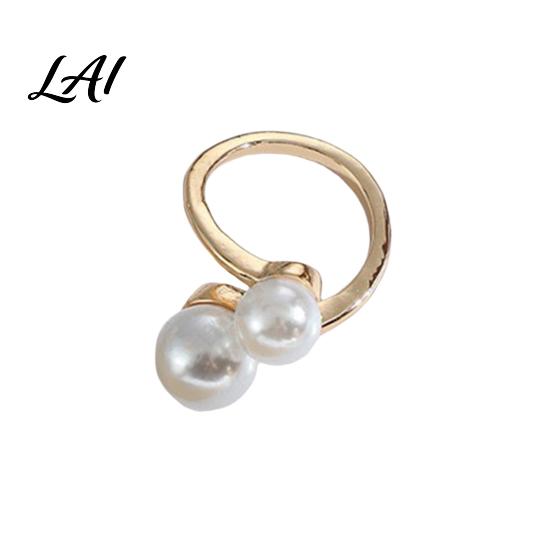Pearl Combination Brooch Women Scarf Buckle Elegant Versatile Metal Random Arrangement Scarves Clips for Coat Belts Fashion Shirts Gift Ladylike