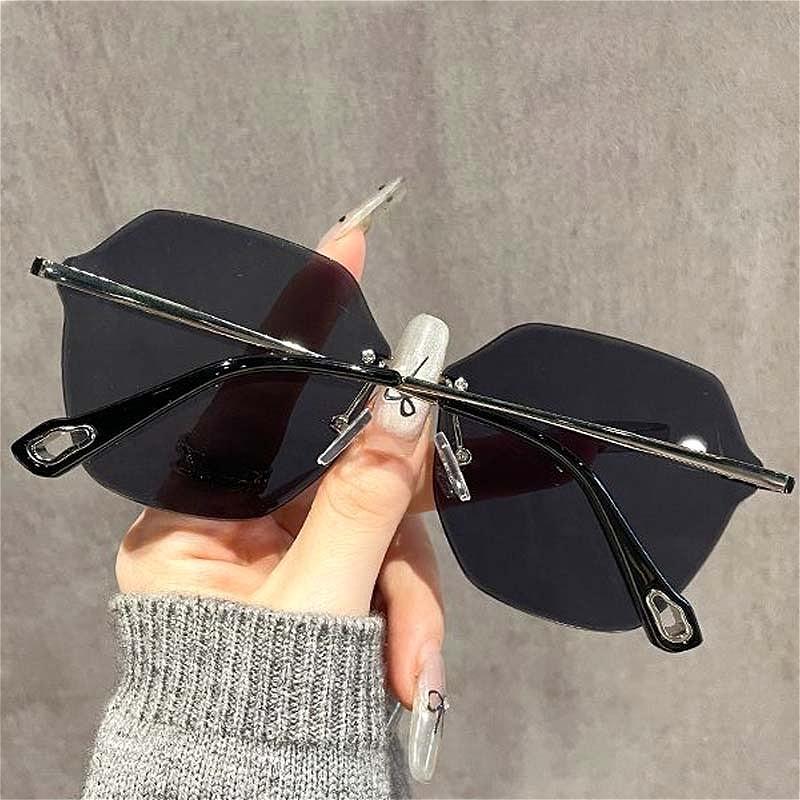 Rimless Oversized Sunglasses Fashionable Gradient High-end UV Protection Metal Sun Glasses New Frameless Cut Edge Eyewear