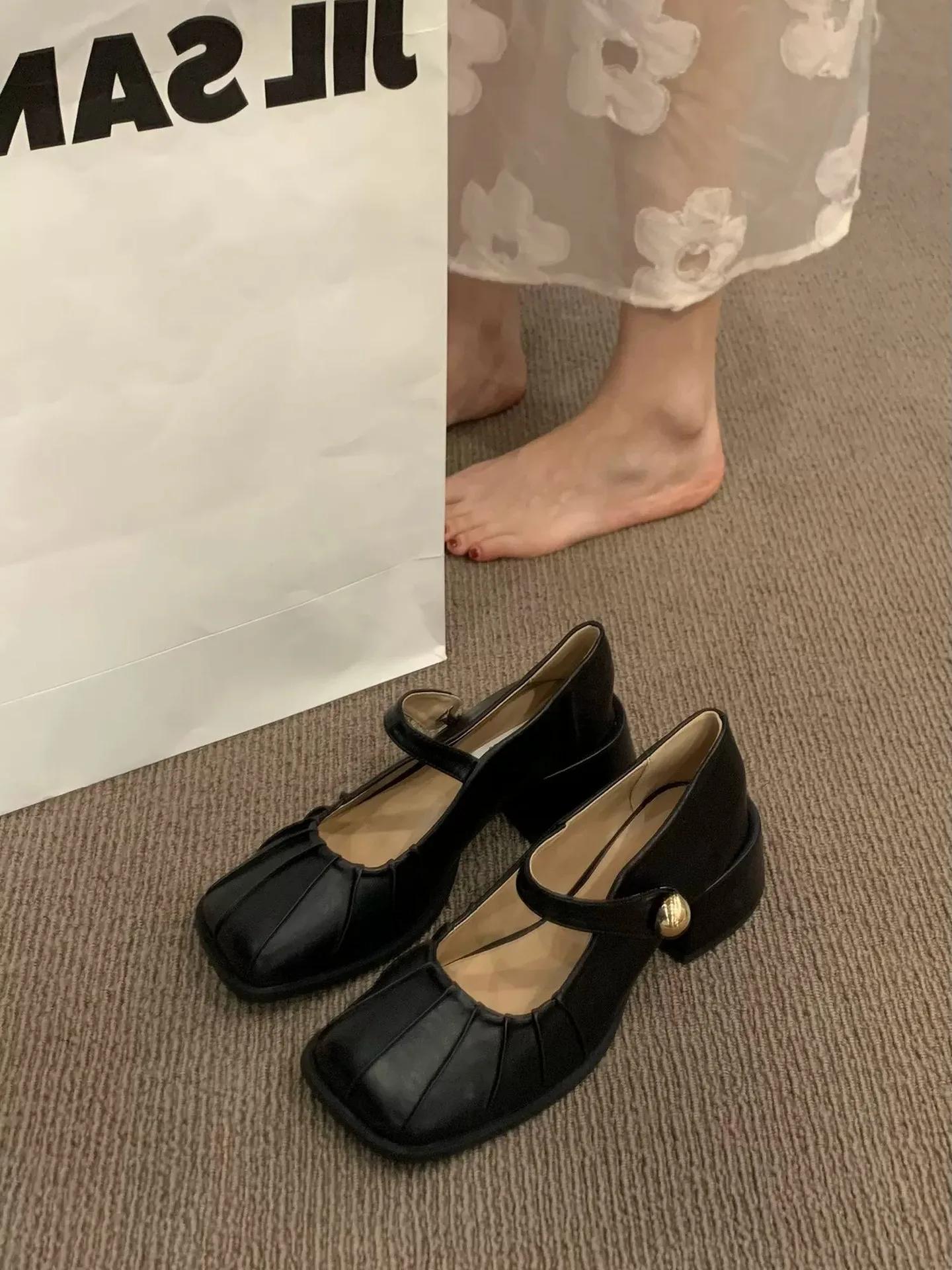 

2024 Осень Новая женская мода квадратный носок закрытый носок Ankel ремешок мюли дамы элегантные балетки Мэри Джейн на среднем каблуке туфли-лодочки 35 чёрный