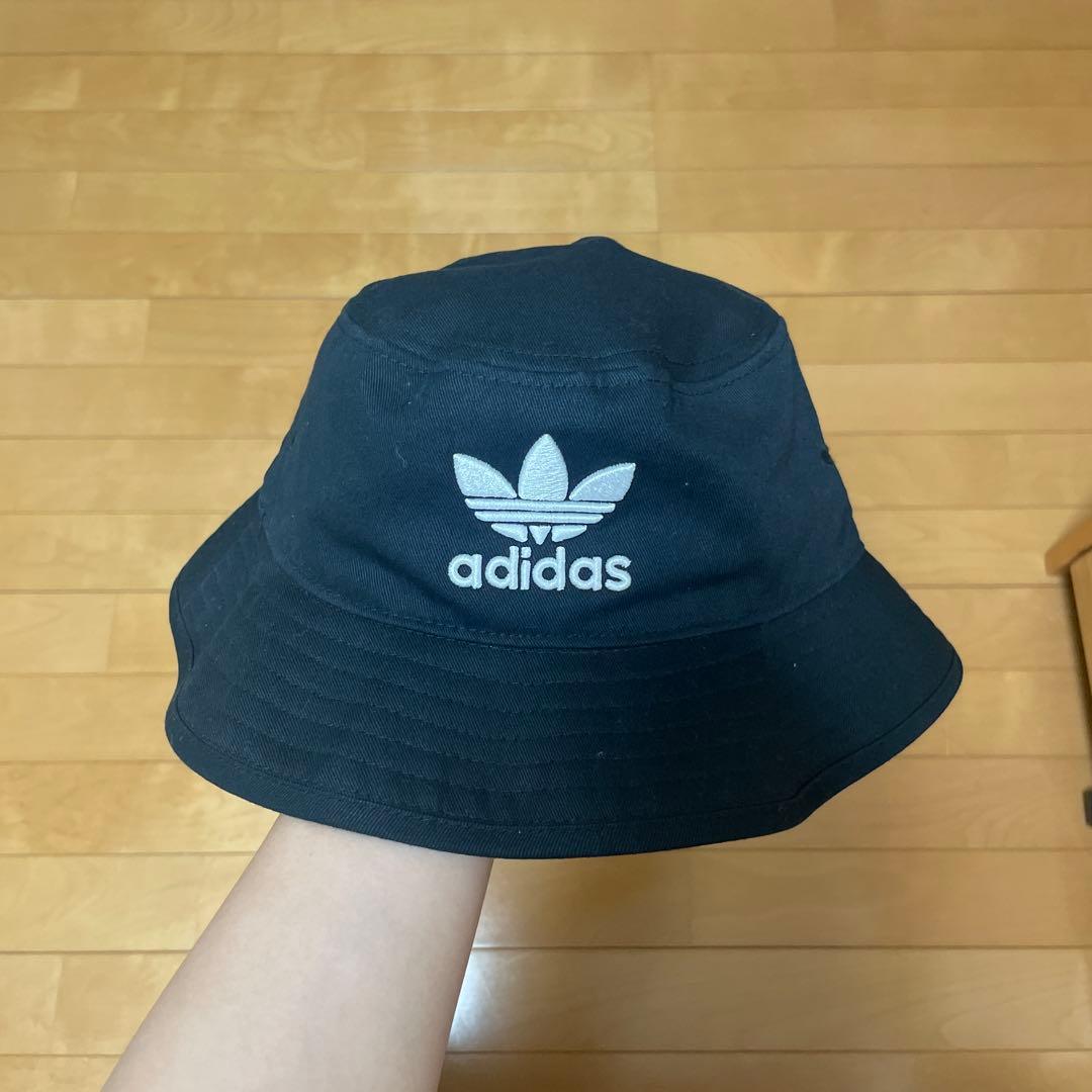 Used adidas bucket hat black OSFM