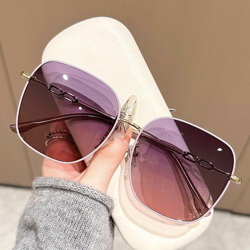 Nya Mode Solglasögon med Stor Båge för Kvinnor Färgövergång Avancerad Känsla Glas UV-skyddande Turist Solglasögon