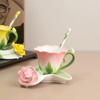 Set Tazza da Caffè e Piattino in Ceramica Colorata Smaltata con Fiori Tazza Creativa per il Pomeriggio Tazza da Tè Camelia Regalo di Matrimonio Tazza da Colazione per Latte