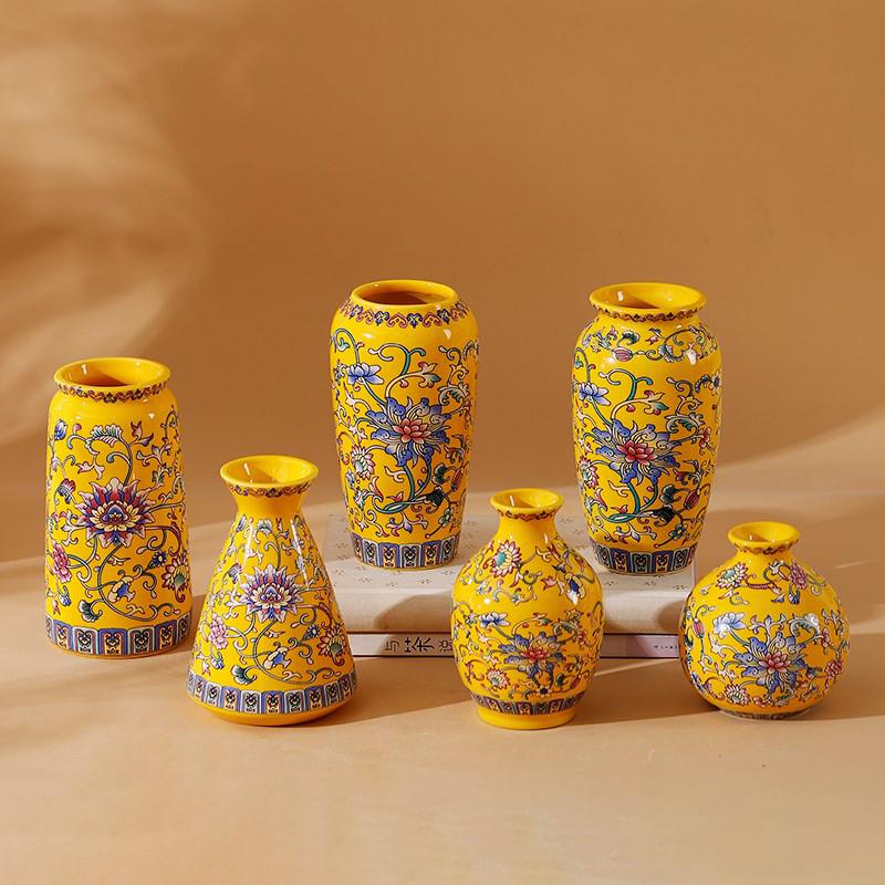 Small Ceramic Vase for  Handmade Elegant Vintage Chinese Painting  Enamel Glazed Porcelain Decorative Vases for Office Home