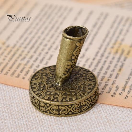 Vintage Desk Organizer Round Pen Holder, Durable Metal Exquisite Carved Desktop Ornament, Calligraphy Base Dip Pens And Quill Supply, for Decoration