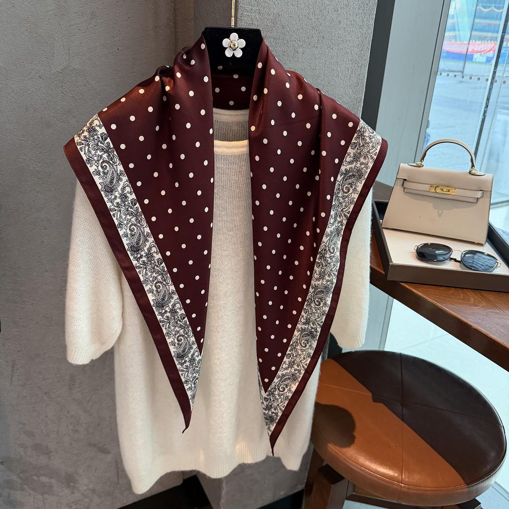 Temperament Polka Dot Cashew Print Scarf Spring And Autumn High-End Wear Women'S Triangle Scarf Silk Scarf
