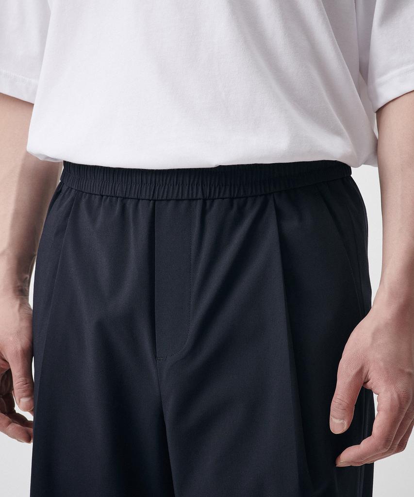 MUSINSA STANDARD [Cooltandard] One-Pleat Wide Elastic Waist Slacks [Navy]