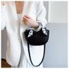 Summer new niche crescent moon handbag women's fashion versatile trend high-grade texture shoulder messenger bag