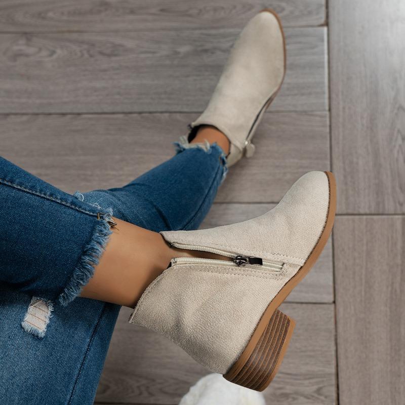 Dámské krátké kozačky se špičatou špičkou, silný podpatek, boční zip, silný podpatek, dámské kozačky