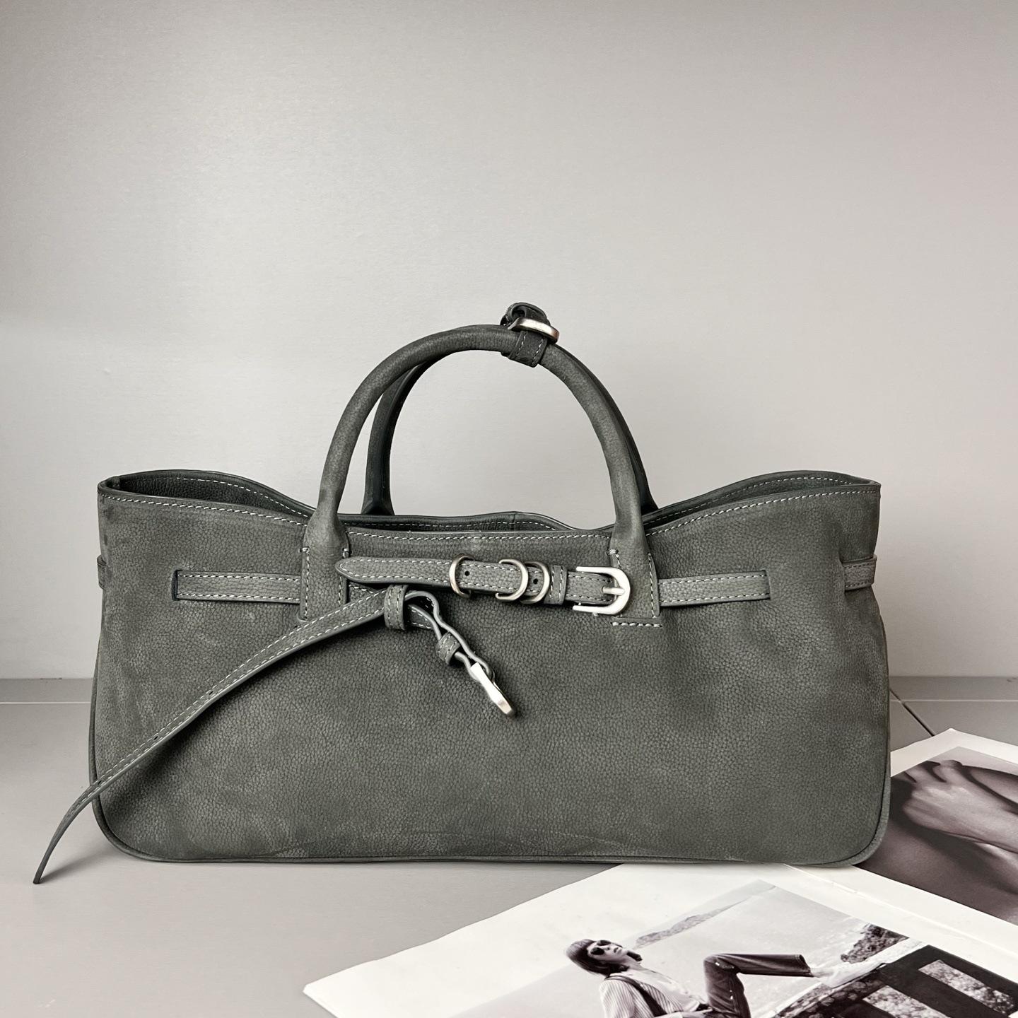 

And Retro Cowhide Hand-held Tote Bag For Women 2025 New Style Large Capacity Casual Single Compartment Bag With Bottom Studs 35x16x14.5 серый