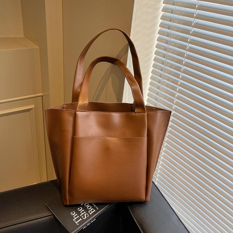 Large-capacity Tote Bag Women's New Simple and Versatile Shoulder Bag, High-end Leisure Work Commuter Bag