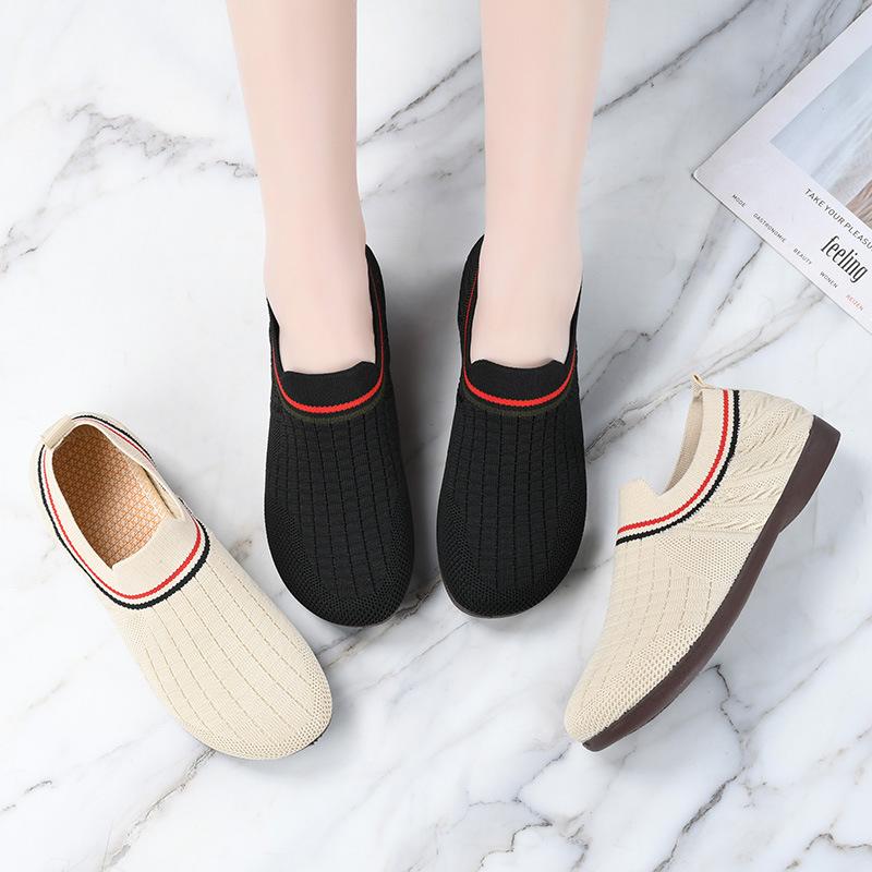 Spring and summer new one-pedal flat-bottomed fashionable breathable middle-aged and elderly old Beijing cloth shoes women