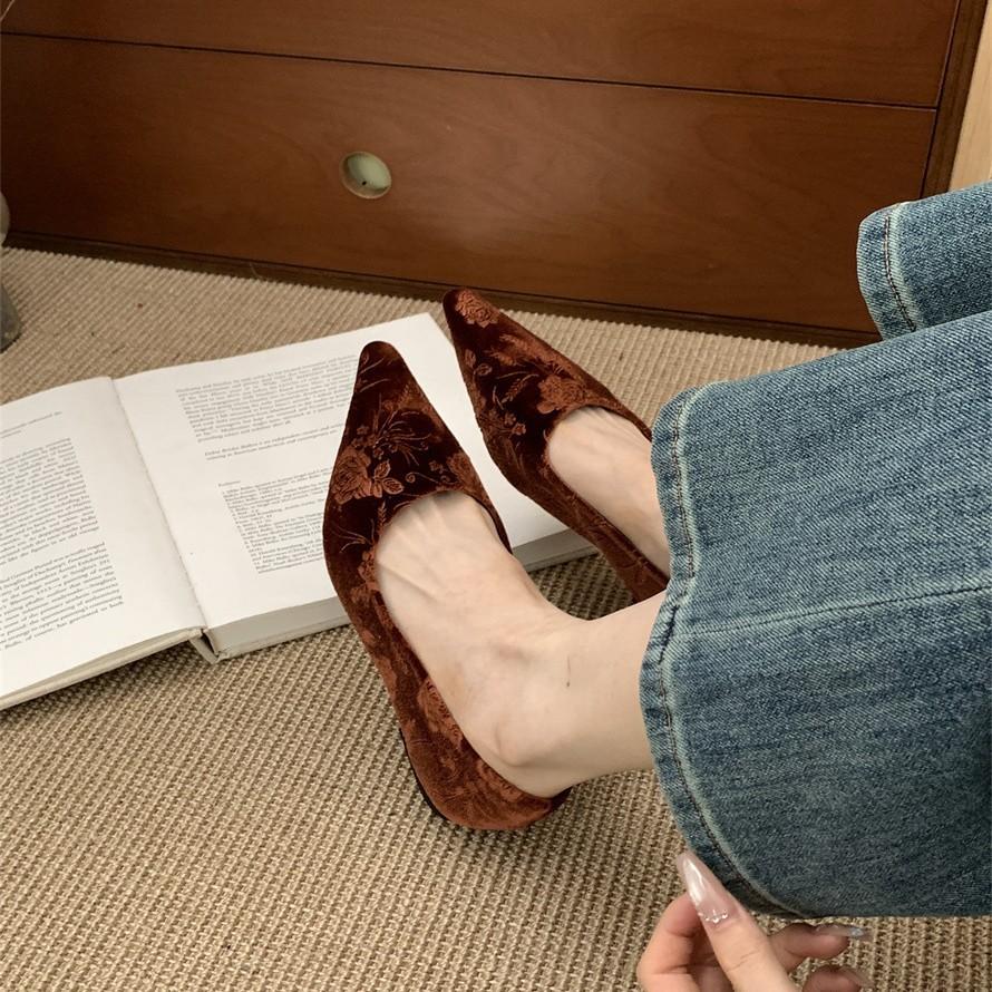 Retro spisse franske single sko dame vår 2025 temperament flat bunn med skoskjørt ett pedal late sko