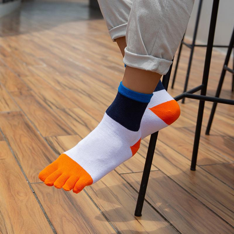 Men's Cotton Five-Toe Socks, Sweat-Absorbing, Mid-Calf, Suitable for All Seasons