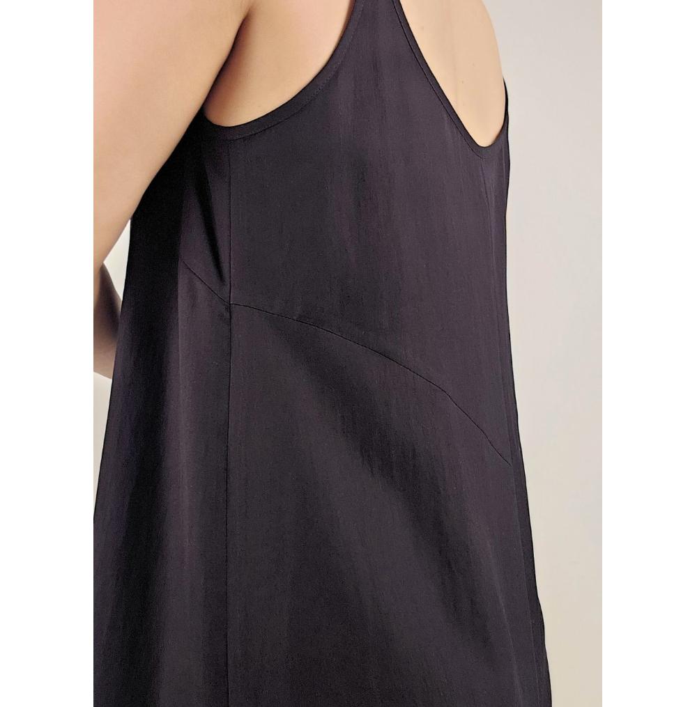Ellichoi Mulberry Slip Dress [Black]