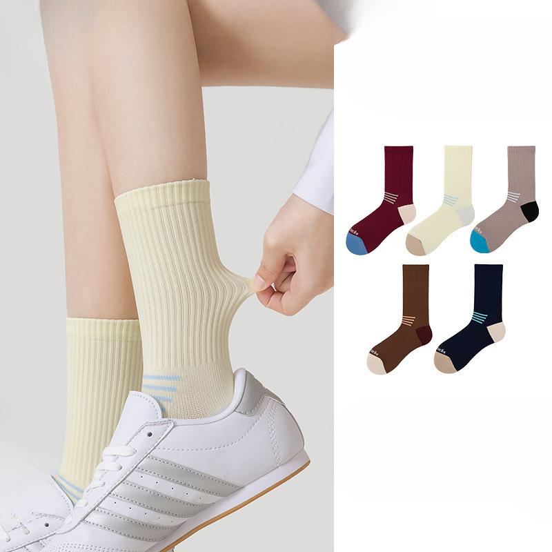 Female Professional Outdoor Running Climbing Yoga Fitness Breathable Sweat Absorption Boneless Sports Tube Socks