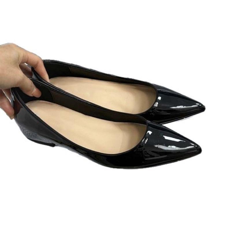 New spring and autumn nude inner height increase pointed flat shoes women's shallow mouth shoes versatile commuter shoes