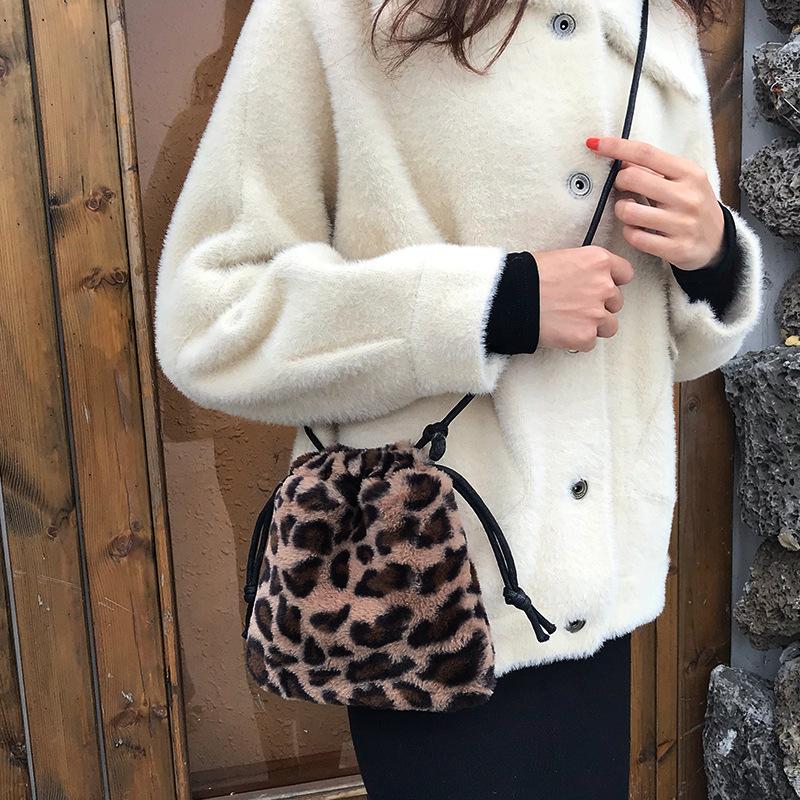 Plush Retro Leopard Print Bag for Women New Autumn and Winter Casual One-shoulder Drawstring Crossbody Bag Mini Handbag