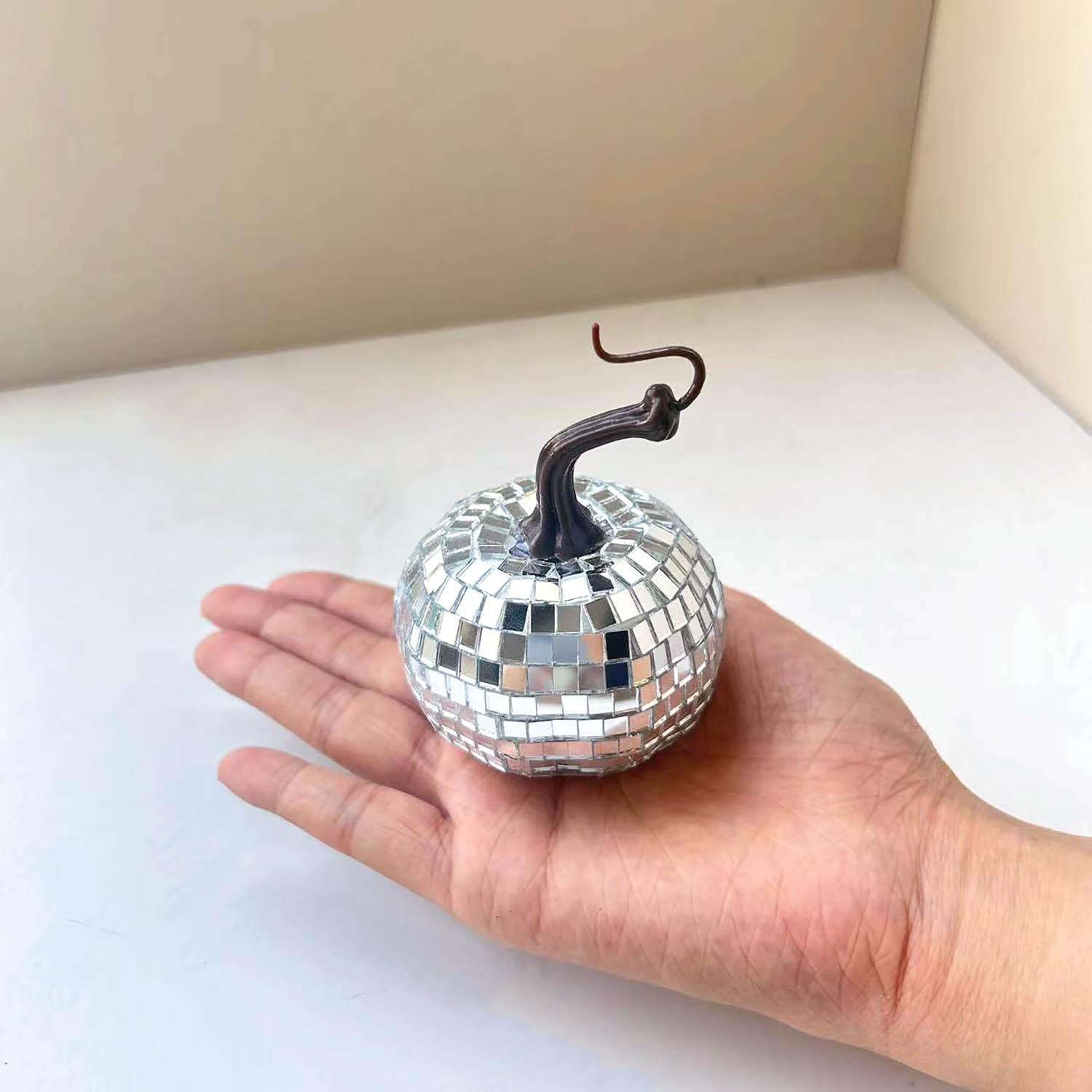 

Mini Disco Pumpkin Ball Ornament Light Reflection Color Mirror Ball New Year Handmade Decoration Wedding Birthday Home Ornament 6cm тыква