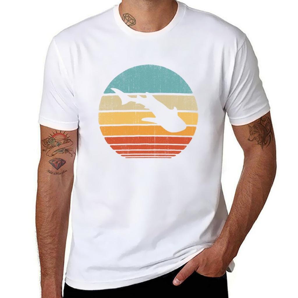 Whale Shark Retro Vintage 60s 70s Unisex Unisex Gifts Sea Animal Tshirt Utility Casual Work Tshirt