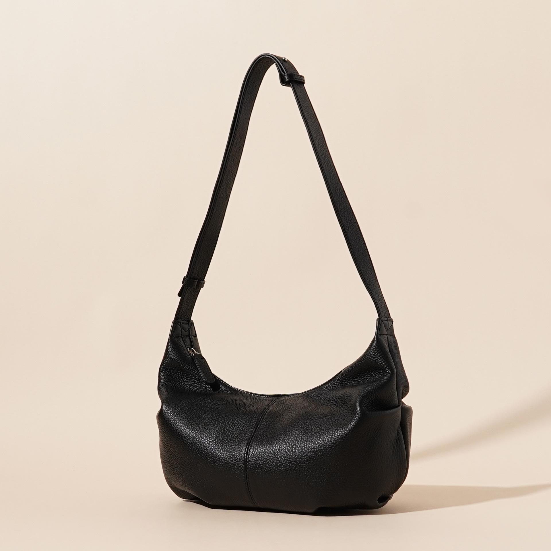 

Single-layer Cowhide Shoulder Crossbody Clutch Bag, Commuter Bag, Versatile Women s Bag, Genuine Leather Designer Luxury Bag 37X15X15cm