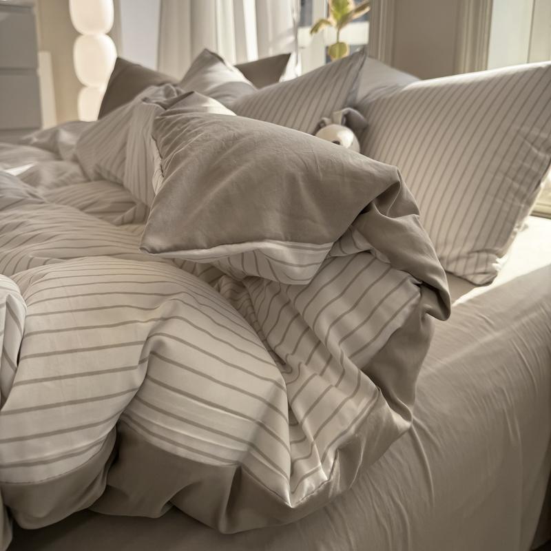 

Soft Comfortable Duvet Cover Set Flat Bed Sheet Skin Friendly Comforter Covers Pillowcase Sheet Bedding Set Minimalist Style Flat Bed Sheet&180x220cm 4pcs