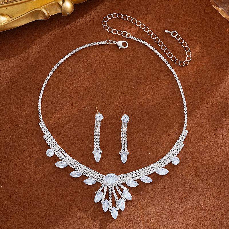 Bridal Rhinestone Necklace & Earrings Set - Evening Wedding Jewelry Accessories