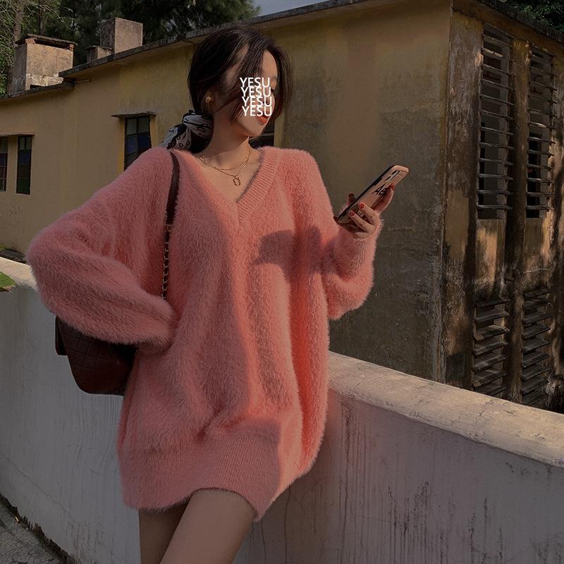 Gentle Solid Color Pullover Loose Lazy Wind V-neck Imitation Mink Fleece Sweater Women's Autumn and Winter New Models Look Thin and Fashionable