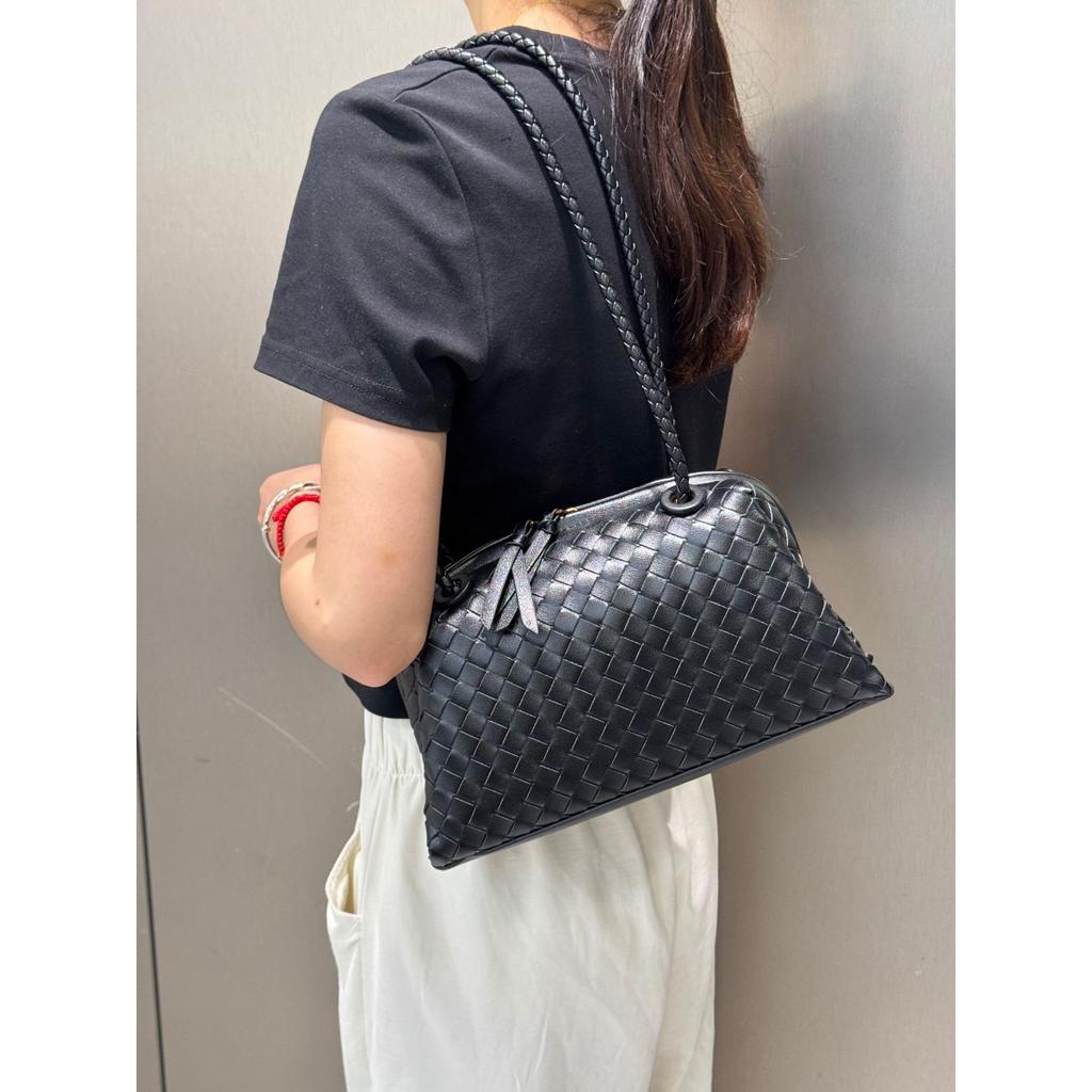 Cross-border Cowhide Woven Underarm Boston Women's Bag Practical High-end Pillow Bag Commuting Versatile Portable Shoulder Bag