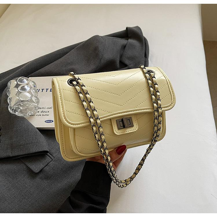 

Retro oil wax leather small bag women s 2025 new fashion diamond chain messenger bag high-end versatile mailman bag жёлтый