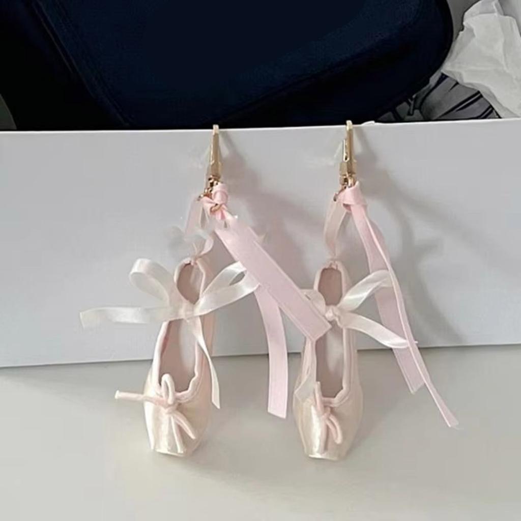 Tanzschuh-Band-Schlüsselanhänger Ballettschuh-Taschenanhänger Ballettschuh-Schlüssel-Schmuck für professionelle Tänzer und Tanzlehrer