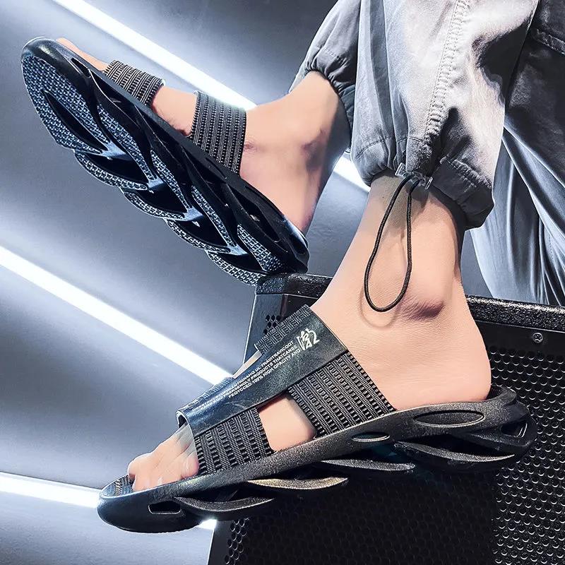 Men's Summer Large Size Non-slip Deodorant Breathable Slippers Spring Soft Sole Thick Heel Beach Slippers