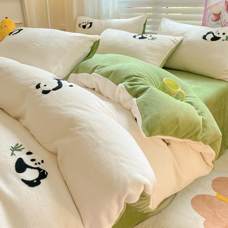 OEING Cartoon Milk Velvet 4-Piece Bedding Set