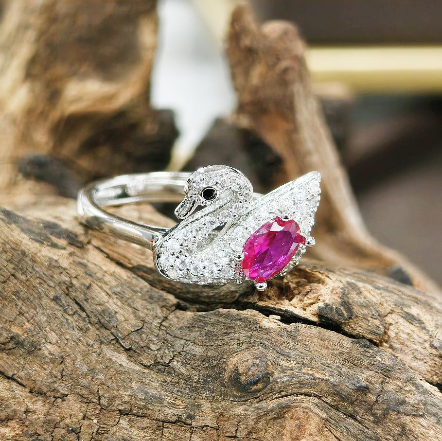 Gesi En Jewelry Elegant Swan Ring, Pendant & Earrings Set with Exquisite Packaging - Red Steel Ornament