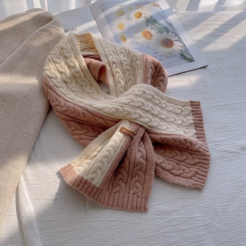 Interspersed Knitted Winter Two Color Small Scarf for Women with Lightweight Woolen Twist Scarf Short Cross Student Scarf