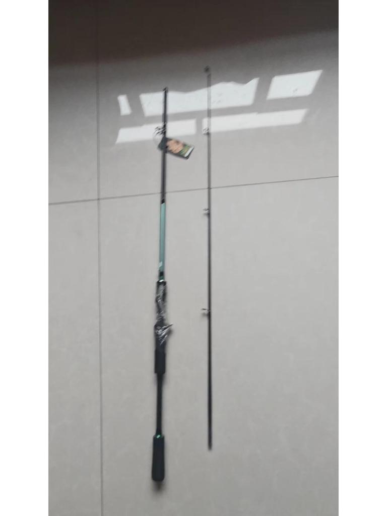 Ultra-light Ultra-hard Fiberglass Sea Fishing Rod with Long-distance Casting Ability.