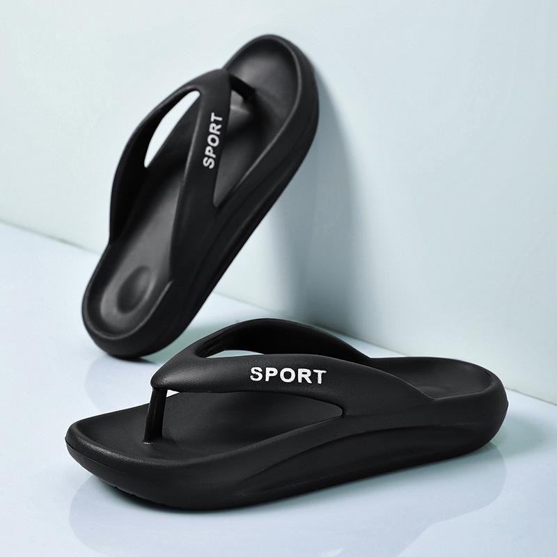 

Thick-soled flip-flops women s summer new casual versatile foot slippers wear soft-soled anti-skid beach shoes 35-36 чорний