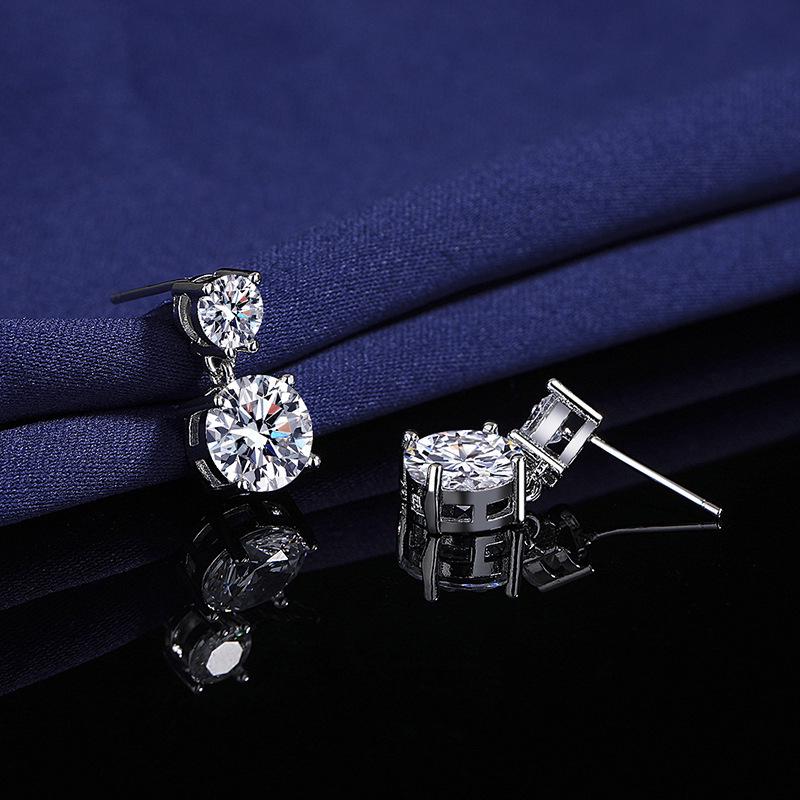 Korean Geometric Zircon Copper Earrings: Fashionable, Simple Round Design for Women
