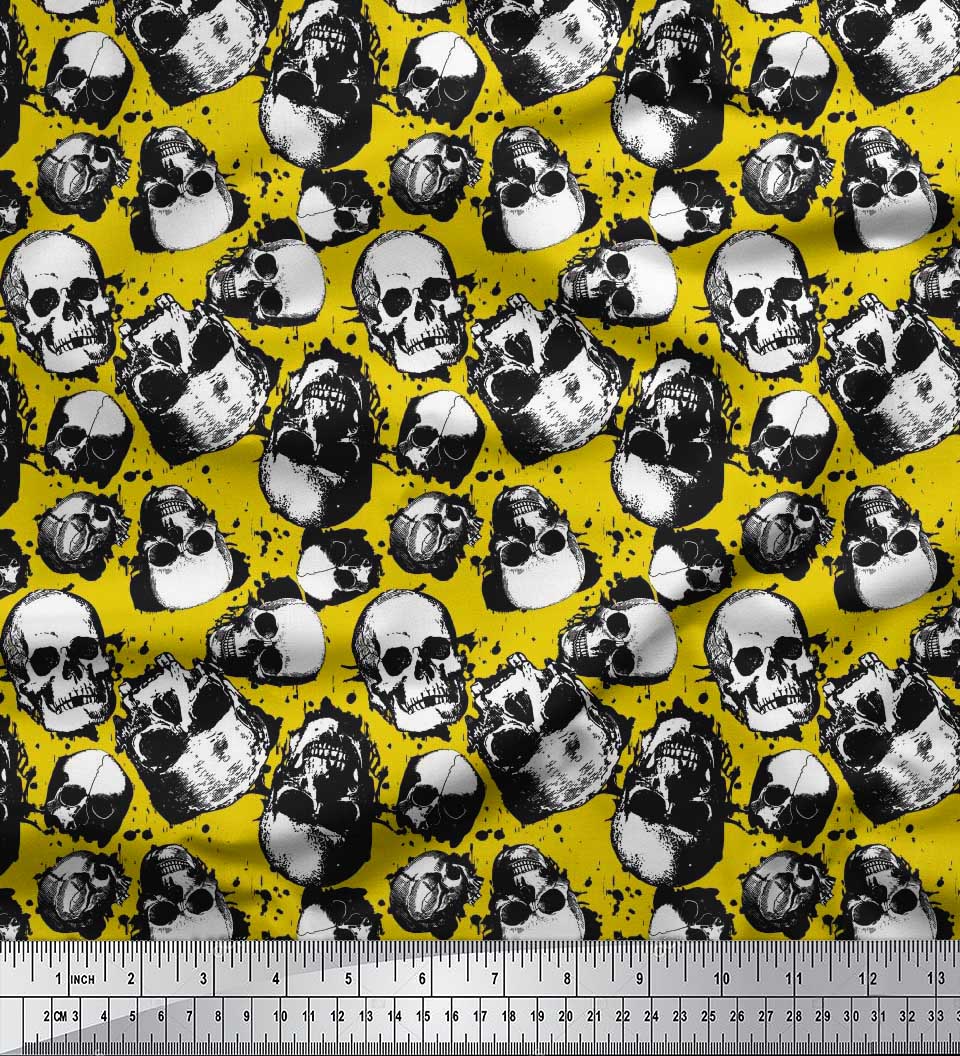 

Тканина Soimoi Японія Креп Сатин Жах Череп Хеллоуїн Принт Тканина на метр 42 дюйма 42 Inch Wide - Poly Crepe жовтий