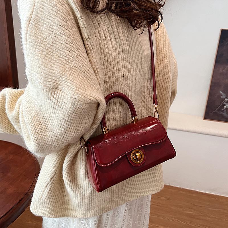 Hand Carry Fashion Casual Small Square Bag Women's New Versatile Single Shoulder Messenger Women's Bag