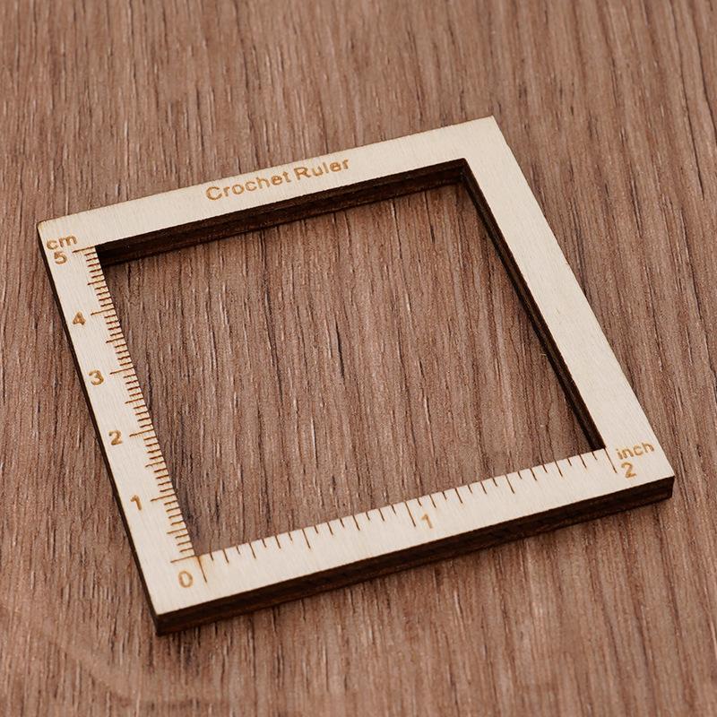 Wooden Knitting Gauge Square Knitting Tool Yarn Gauge Wooden Yarn Measurement Tool Wooden Gauge and Ruler 1 PC