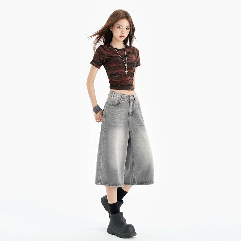 Women's 2025 Retro Wide-Leg Denim Jeans: Trendy, Versatile, Mid-Length Summer Pants