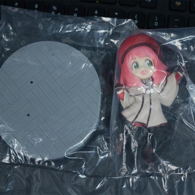 SPIION×COD DE FAMILIE: Figura Albă Anime Drăguț Kawaii Figura Jucărie Papusa Mașină Decorare Birou Pentru Copii Adulți Fani Fata Cadouri de Zi de Naștere